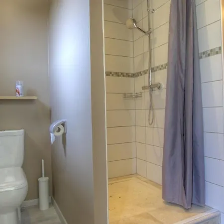 Pérouges, 1 Pièce, 2 Personnes - Fr-1-493-312 Appartement Pérouges